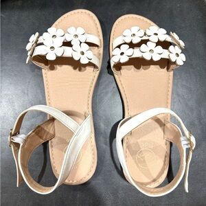 White Mountain Floral White Sandal girls sz 5